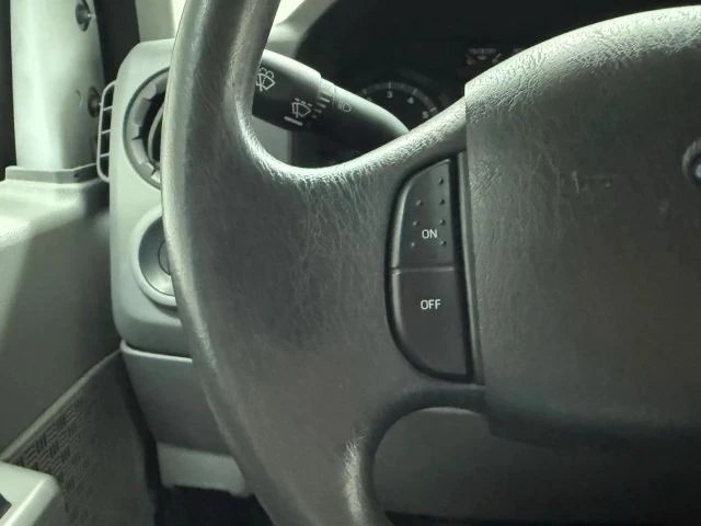2011 Ford Econoline Van - Image 24 of 31