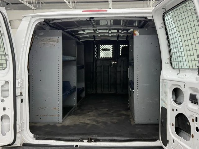 2011 Ford Econoline Van - Image 31 of 31