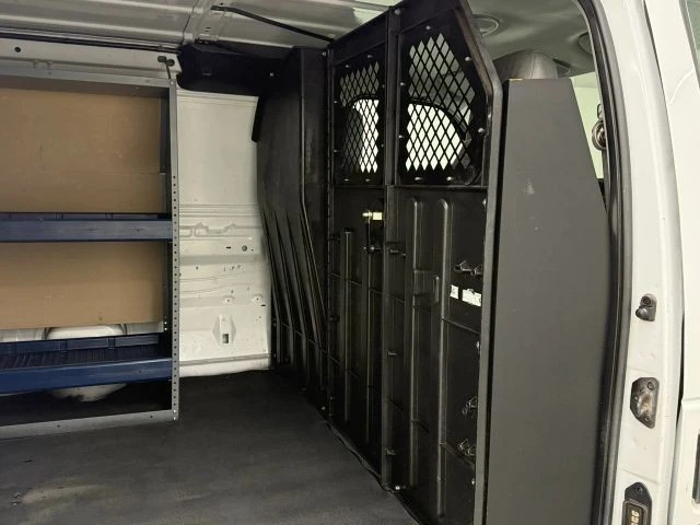 2011 Ford Econoline Van - Image 17 of 31