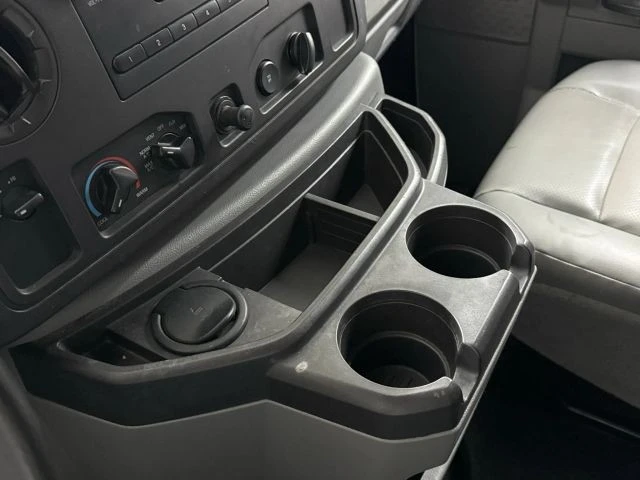 2011 Ford Econoline Van - Image 21 of 31