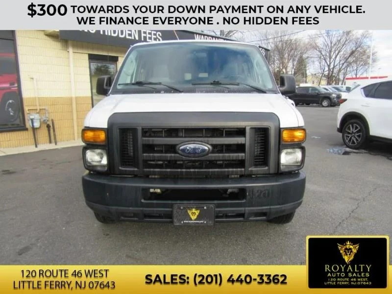 2011 Ford Econoline Van - Image 5 of 12