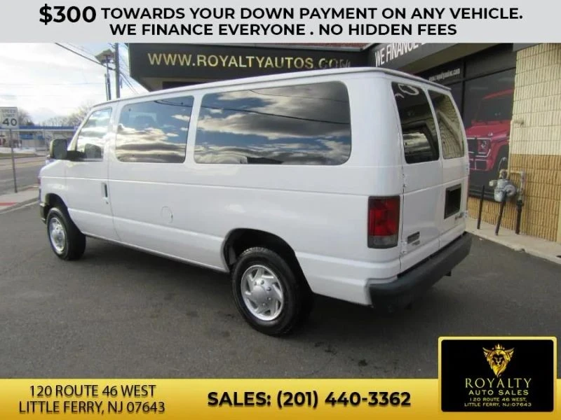 2011 Ford Econoline Van - Image 8 of 12