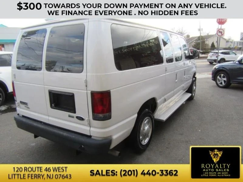 2011 Ford Econoline Van - Image 11 of 12