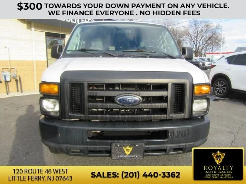 2011 Ford Econoline Van - Image 2 of 12