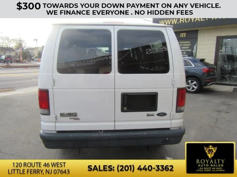 2011 Ford Econoline Van - Image 10 of 12