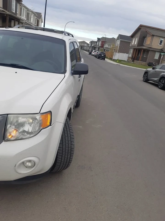 2011 Ford Escape - Image 3 of 9