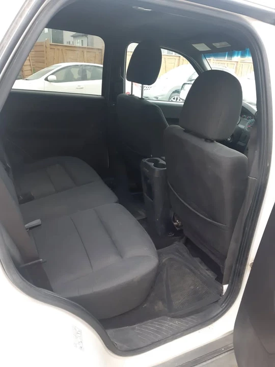 2011 Ford Escape - Image 5 of 9