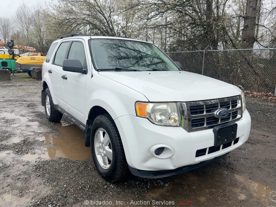 2011 Ford Escape - Image 2 of 12