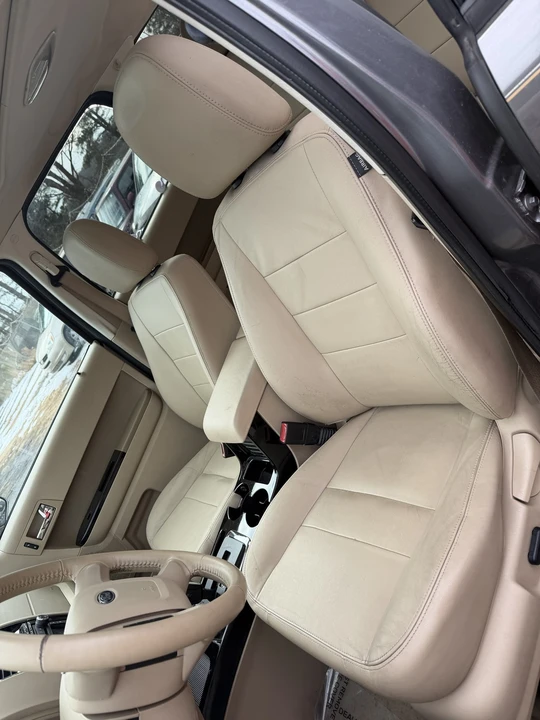 2011 Ford Escape - Image 2 of 18