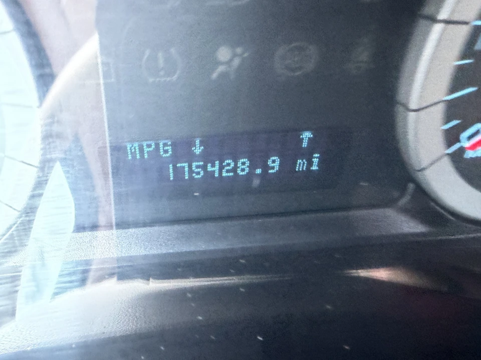 2011 Ford Escape - Image 17 of 18