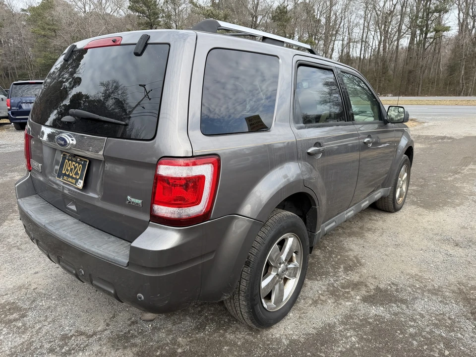 2011 Ford Escape - Image 10 of 18