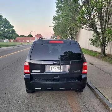 2011 Ford Escape Plug-in Hybrid SE Sport Utility 4D