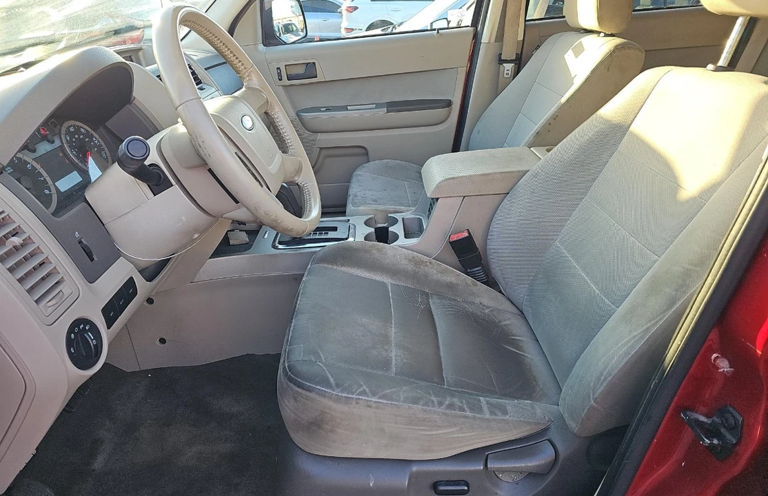 2011 Ford Escape - Image 7 of 10