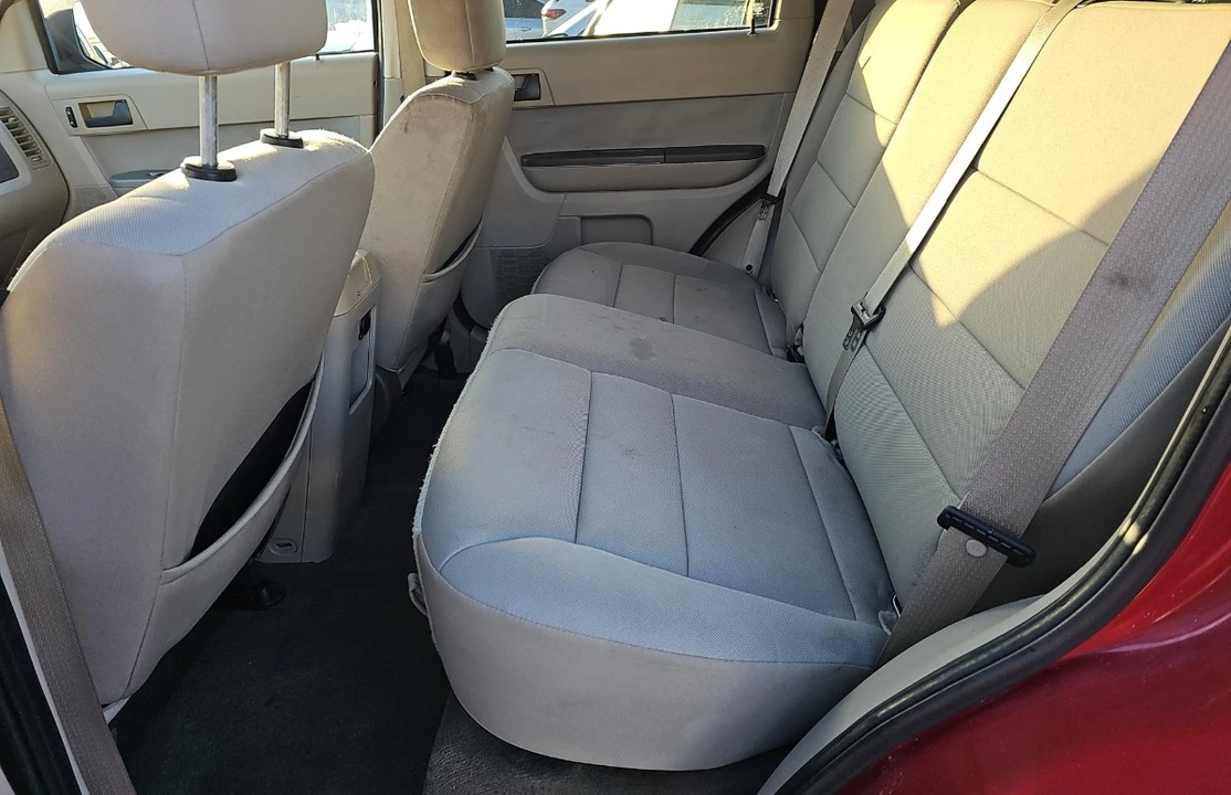 2011 Ford Escape - Image 9 of 10
