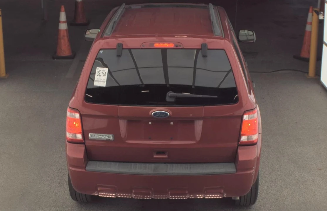 2011 Ford Escape - Image 5 of 10