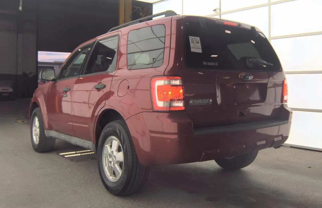 2011 Ford Escape - Image 6 of 10