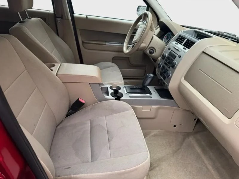 2011 Ford Escape - Image 7 of 11