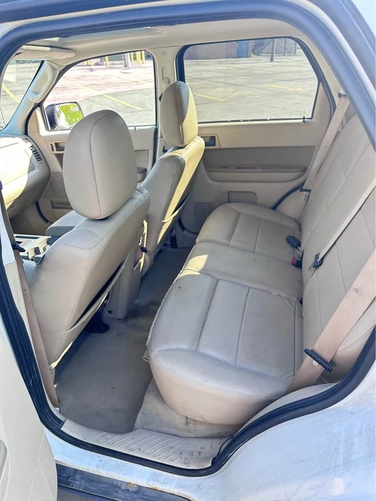 2011 Ford Escape - Image 7 of 10