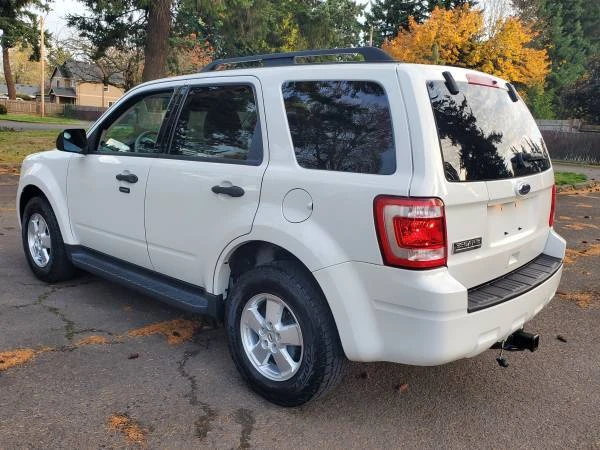 2011 Ford Escape - Image 8 of 21