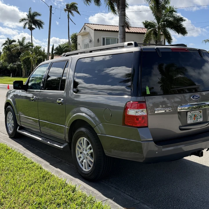 2011 Ford Expedition 3rd Gen - Image 9 of 12