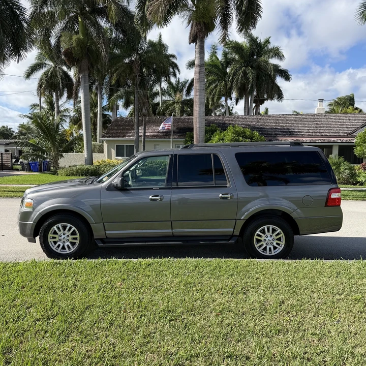 2011 Ford Expedition 3rd Gen - Image 7 of 12