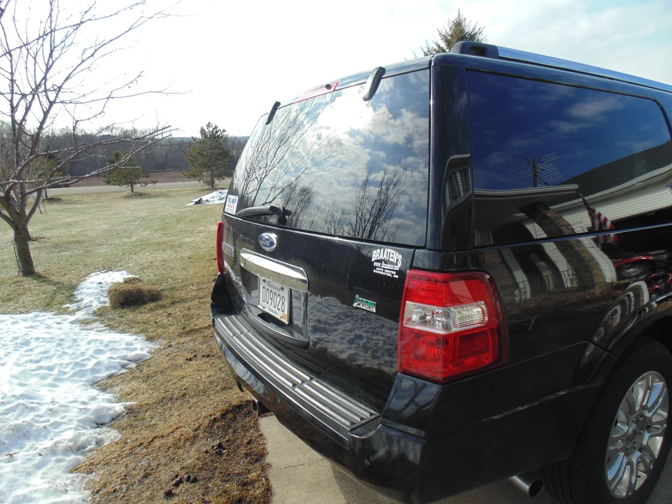 2011 Ford Expedition 3rd Gen - Image 4 of 23