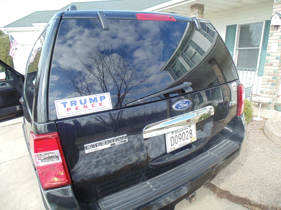 2011 Ford Expedition 3rd Gen - Image 15 of 23