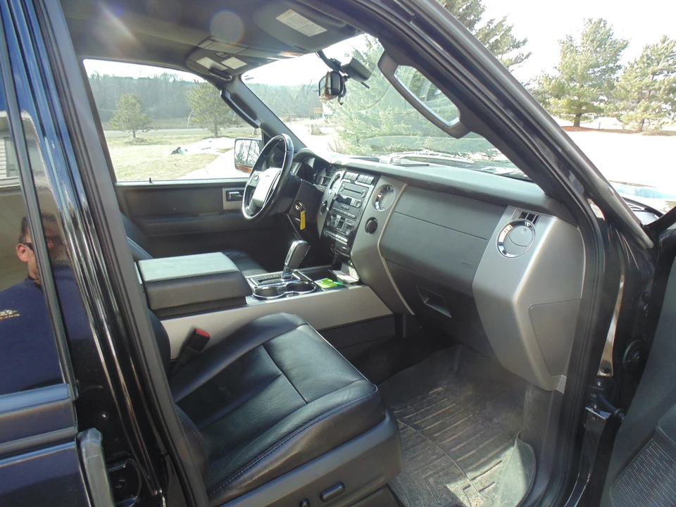 2011 Ford Expedition 3rd Gen - Image 7 of 23