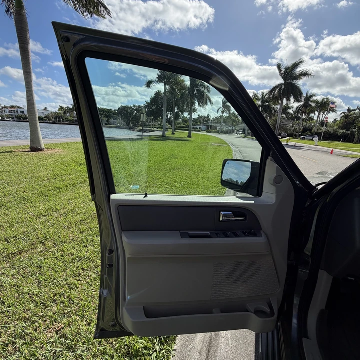 2011 Ford Expedition 3rd Gen - Image 13 of 21