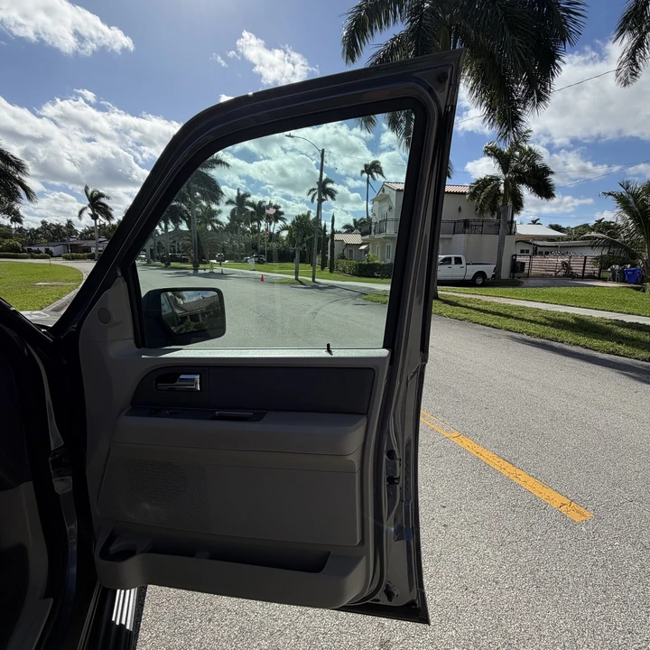 2011 Ford Expedition 3rd Gen - Image 16 of 21