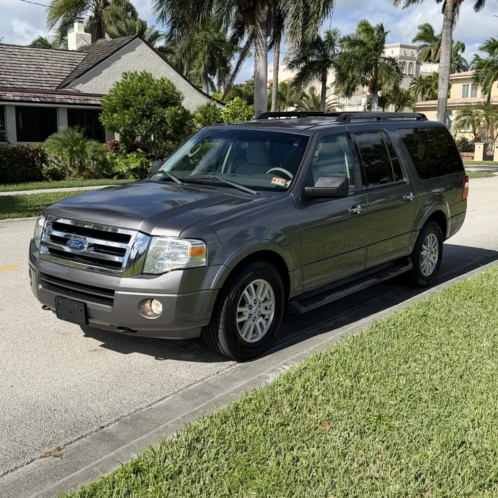 2011 Ford Expedition 3rd Gen - Image 5 of 21