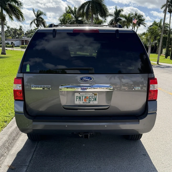 2011 Ford Expedition 3rd Gen - Image 10 of 21