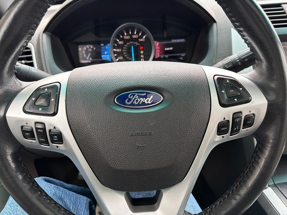 2011 Ford Explorer 5th Gen - Image 13 of 15
