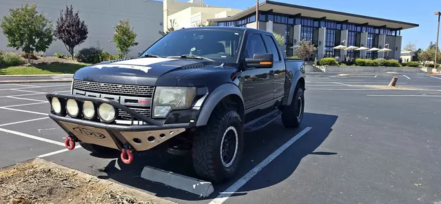 2011 Ford F-150 SVT Raptor Pickup 4D 5 1/2 ft