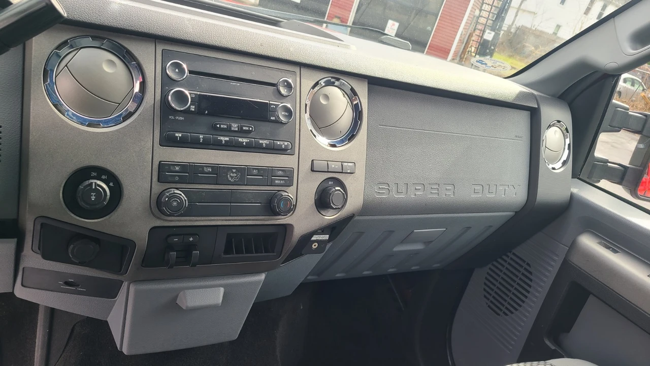 2011 Ford Super Duty 3rd Gen - Image 18 of 21