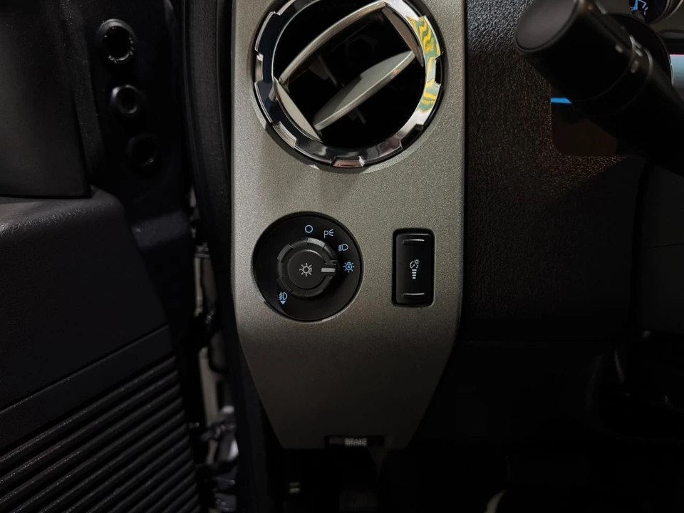 2011 Ford Super Duty 3rd Gen - Image 30 of 31