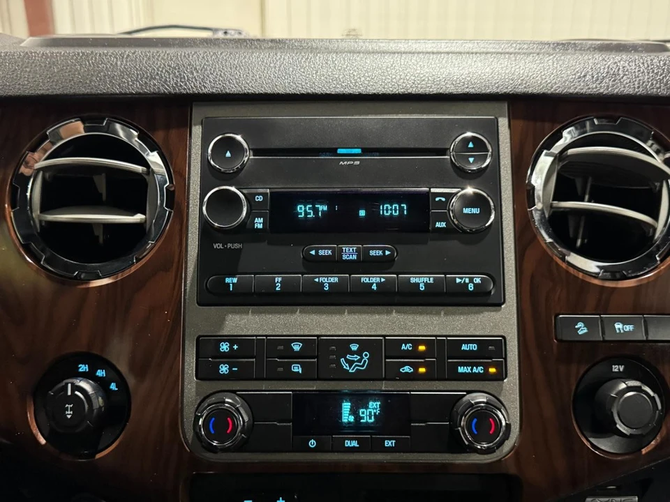 2011 Ford Super Duty 3rd Gen - Image 28 of 31