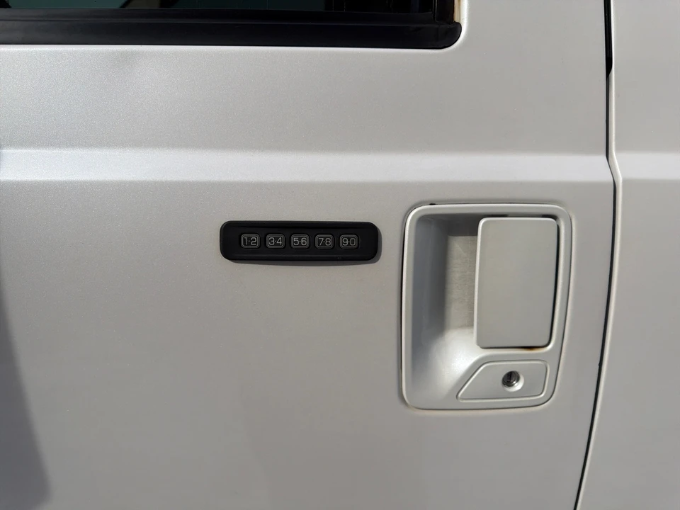 2011 Ford Super Duty 3rd Gen - Image 10 of 20