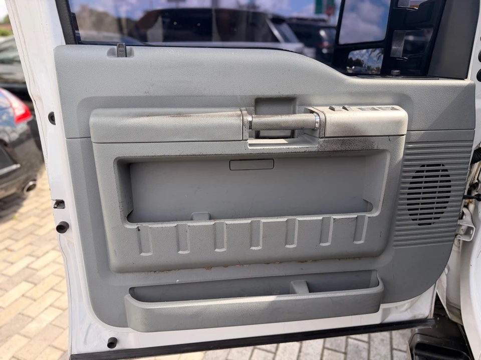 2011 Ford Super Duty 3rd Gen - Image 10 of 21