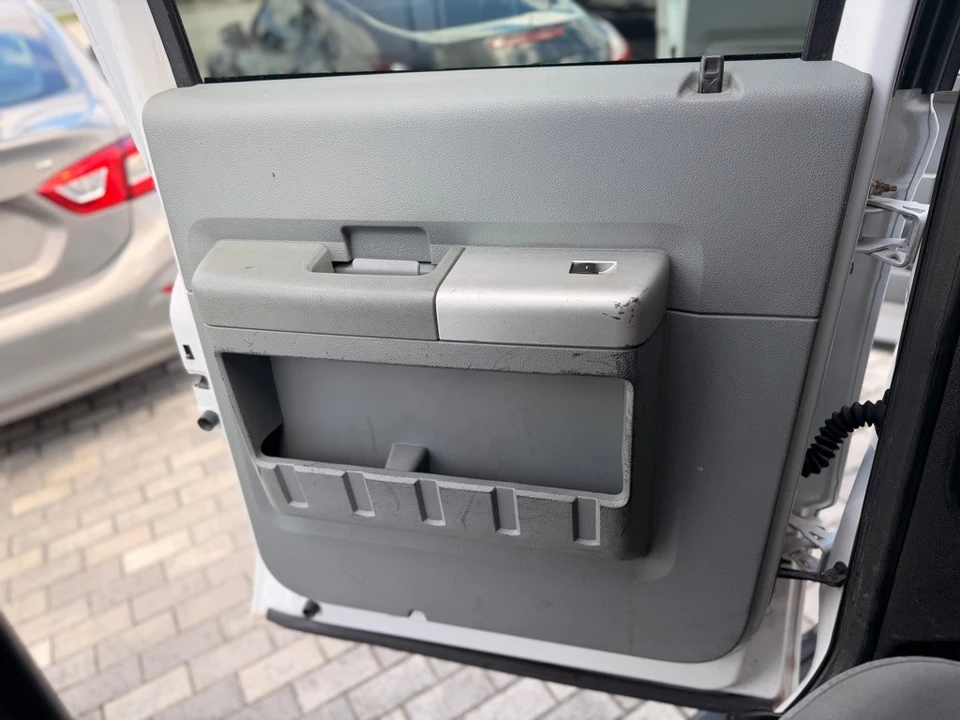 2011 Ford Super Duty 3rd Gen - Image 19 of 21