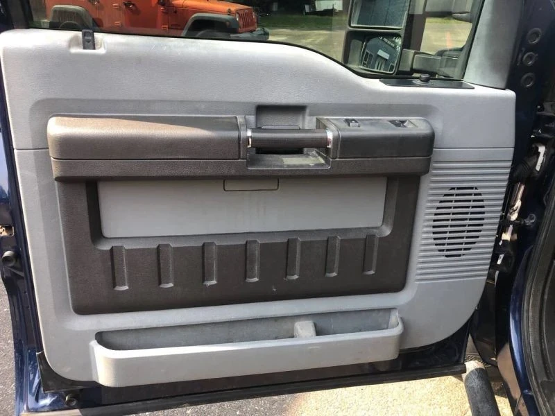 2011 Ford Super Duty 3rd Gen - Image 6 of 12