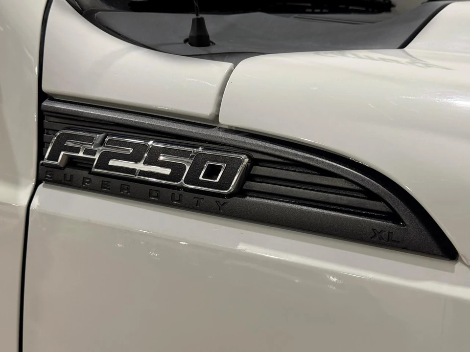 2011 Ford Super Duty 3rd Gen - Image 3 of 16
