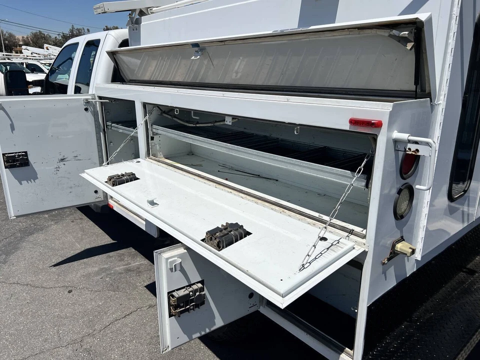 2011 Ford Super Duty 3rd Gen - Image 16 of 25