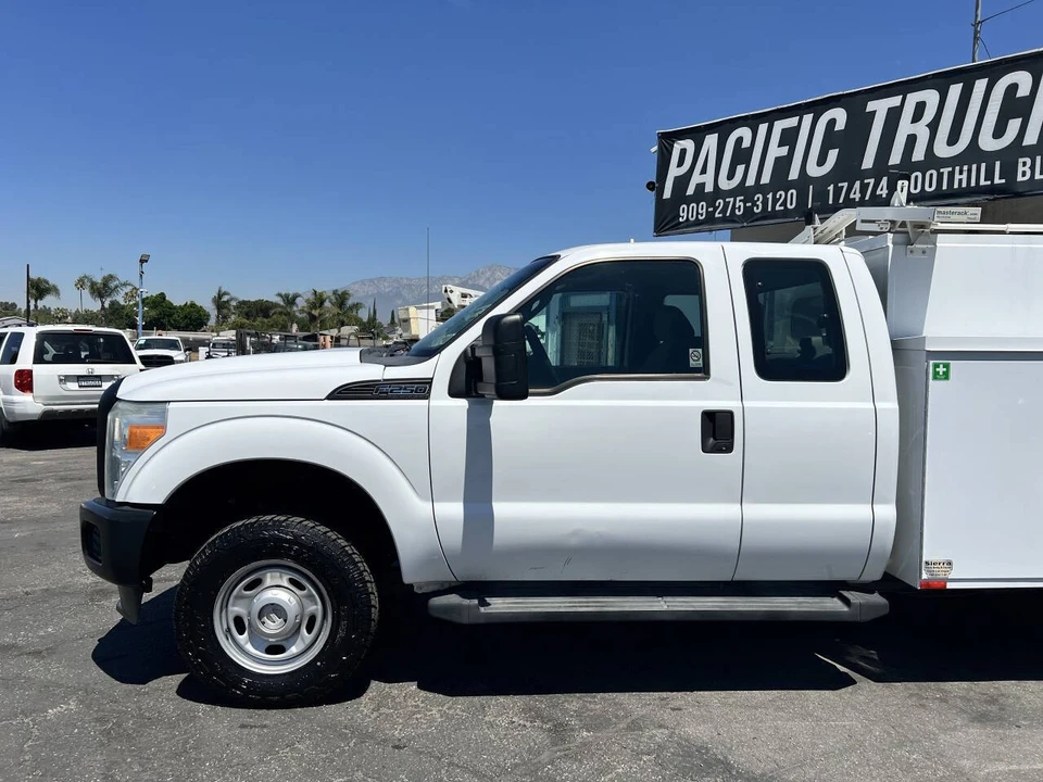 2011 Ford Super Duty 3rd Gen - Image 17 of 25