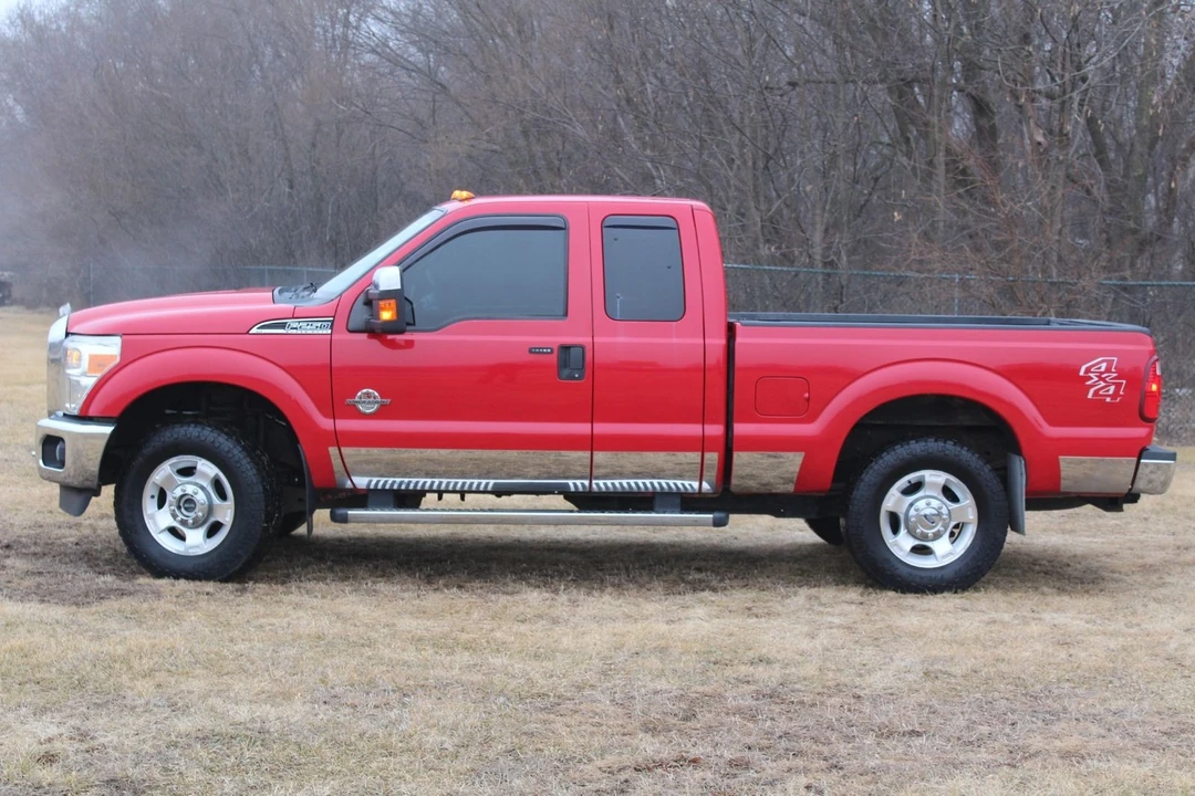 2011 Ford Super Duty 3rd Gen - Image 2 of 12