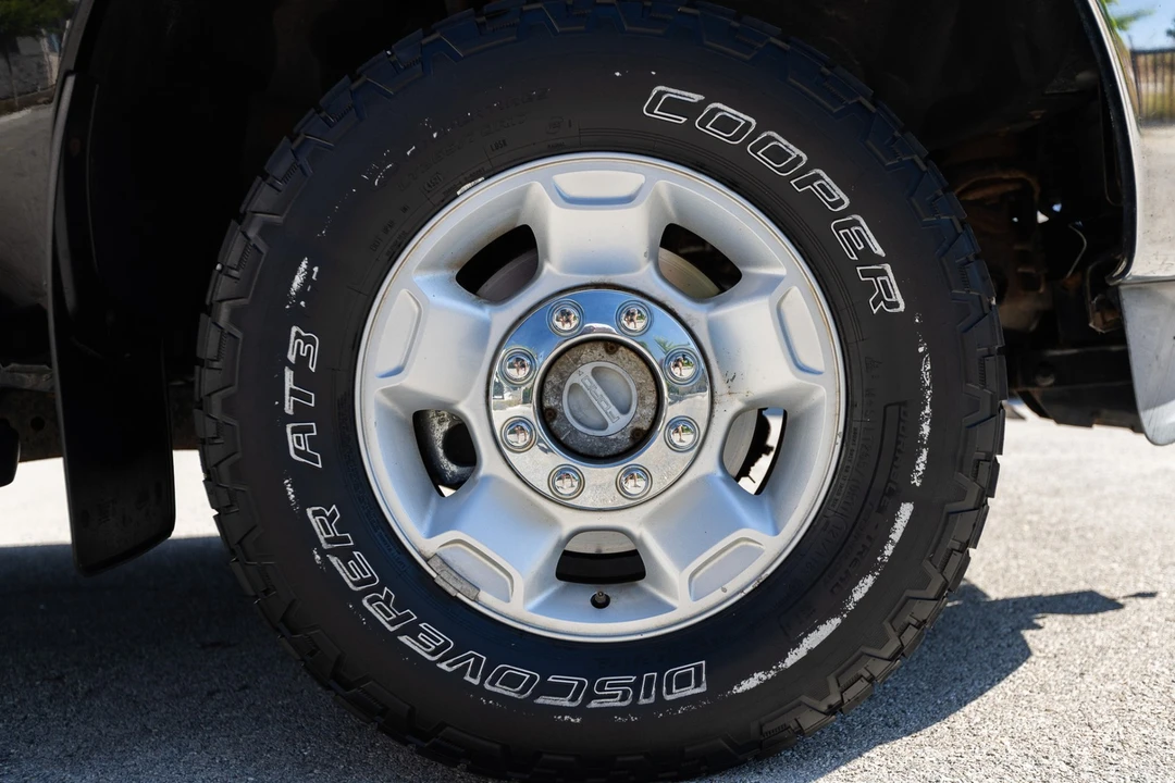 2011 Ford Super Duty 3rd Gen - Image 19 of 21