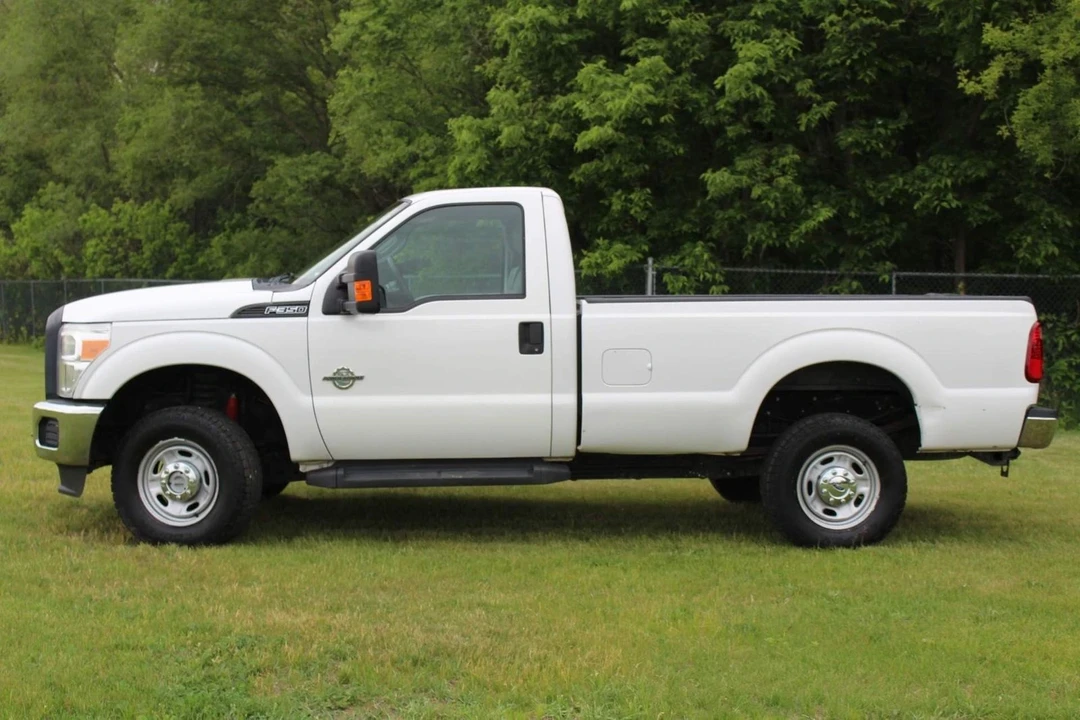 2011 Ford Super Duty 3rd Gen - Image 2 of 12