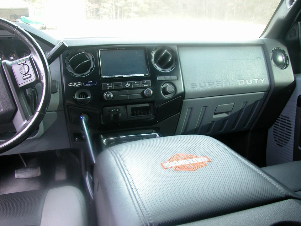 2011 Ford Super Duty 3rd Gen - Image 19 of 21