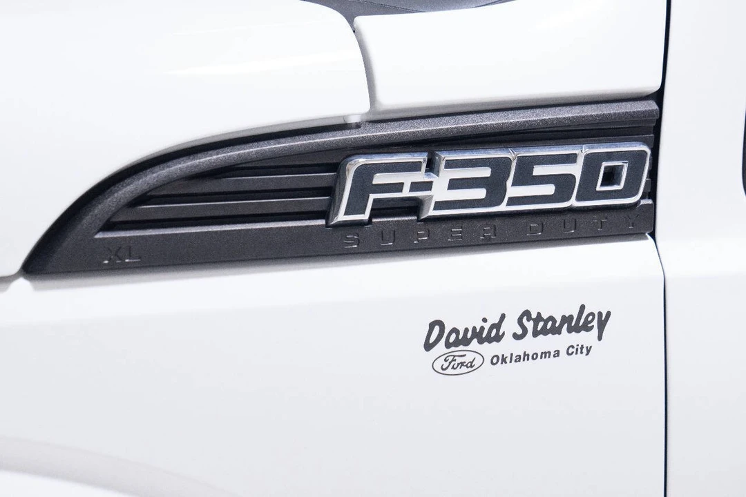 2011 Ford Super Duty 3rd Gen - Image 30 of 31
