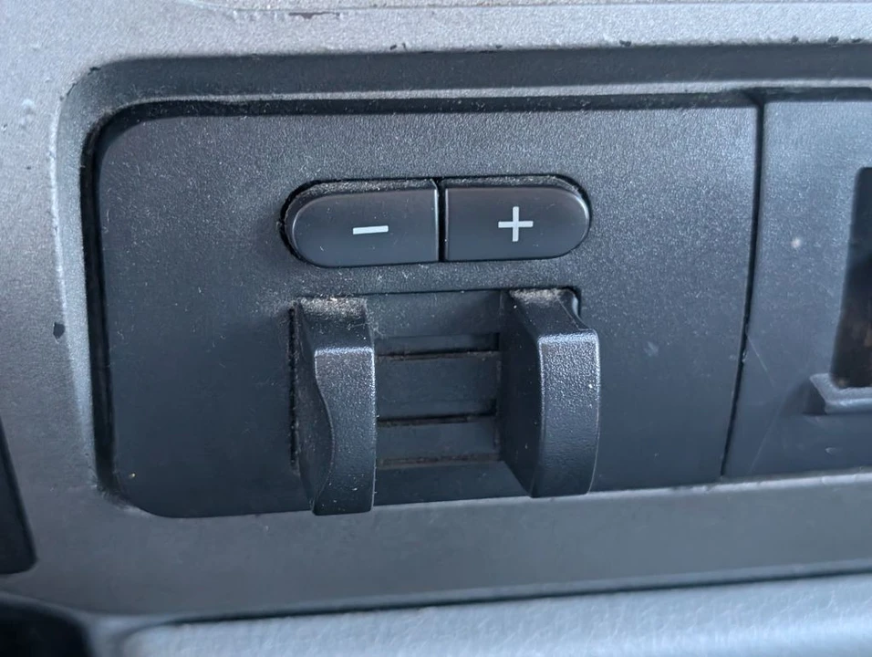 2011 Ford Super Duty 3rd Gen - Image 17 of 21